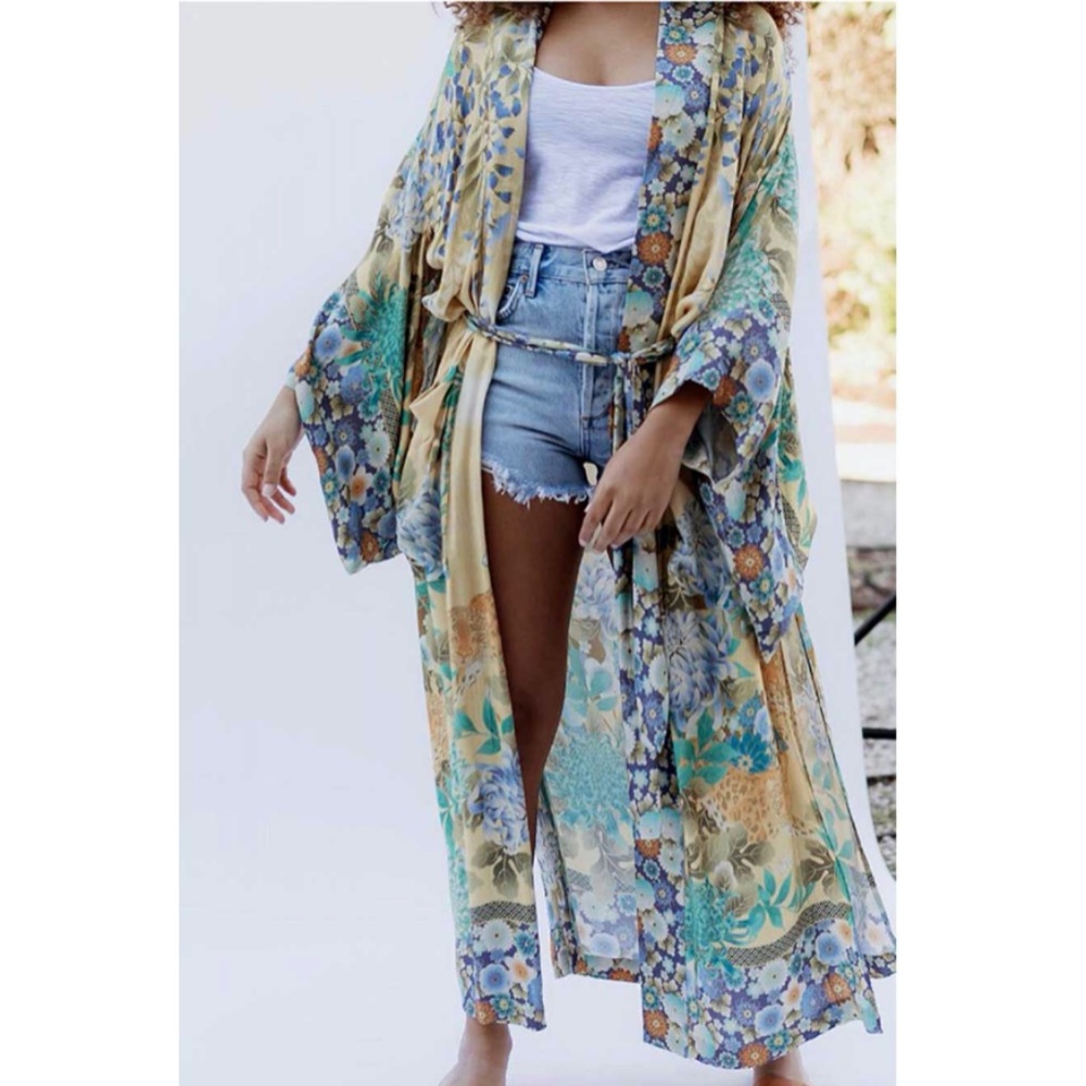 027 Bohemian yellow floral print belted kimono Cover up - Picture 3 of 8